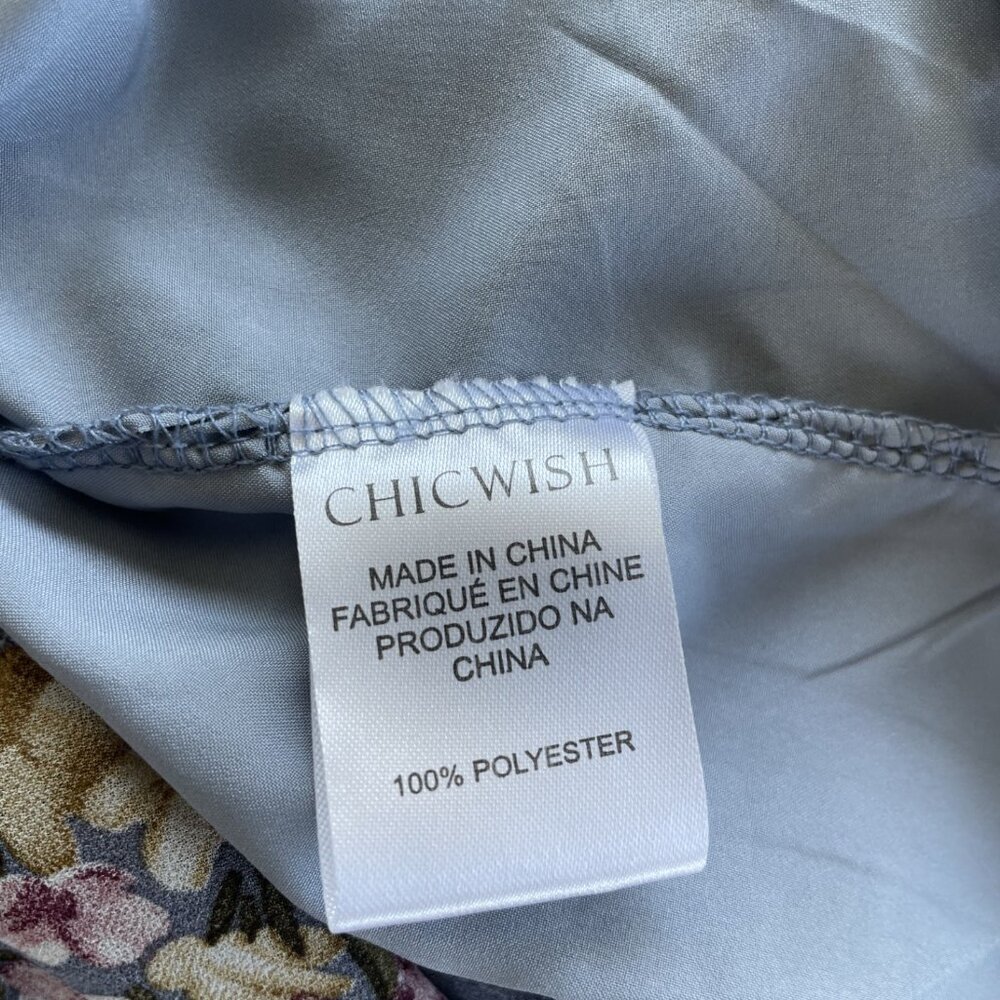 Chicwish Flying Petals Print Puff Sleeves Ruffle Dress in Lavender XS - Picture 9 of 11